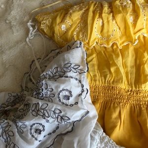 ❌ SOLD 🌟 2/$15 GUESS Summer Tops